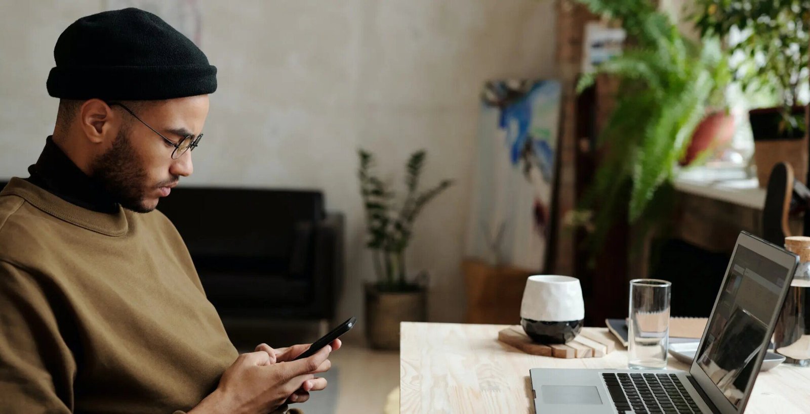 About ⎯ The art team boss / 2023